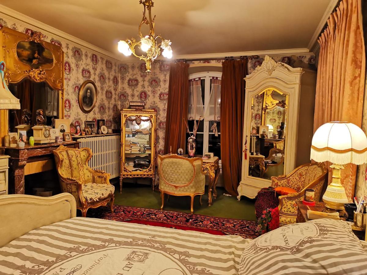 Bed and Breakfast Le Kino Panorama Vic-sur-Cère Esterno foto