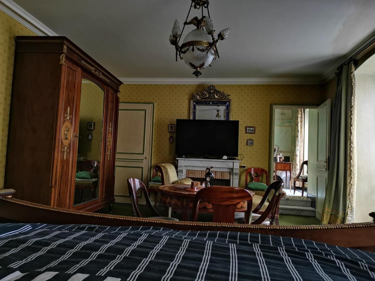 Bed and Breakfast Le Kino Panorama Vic-sur-Cère Esterno foto